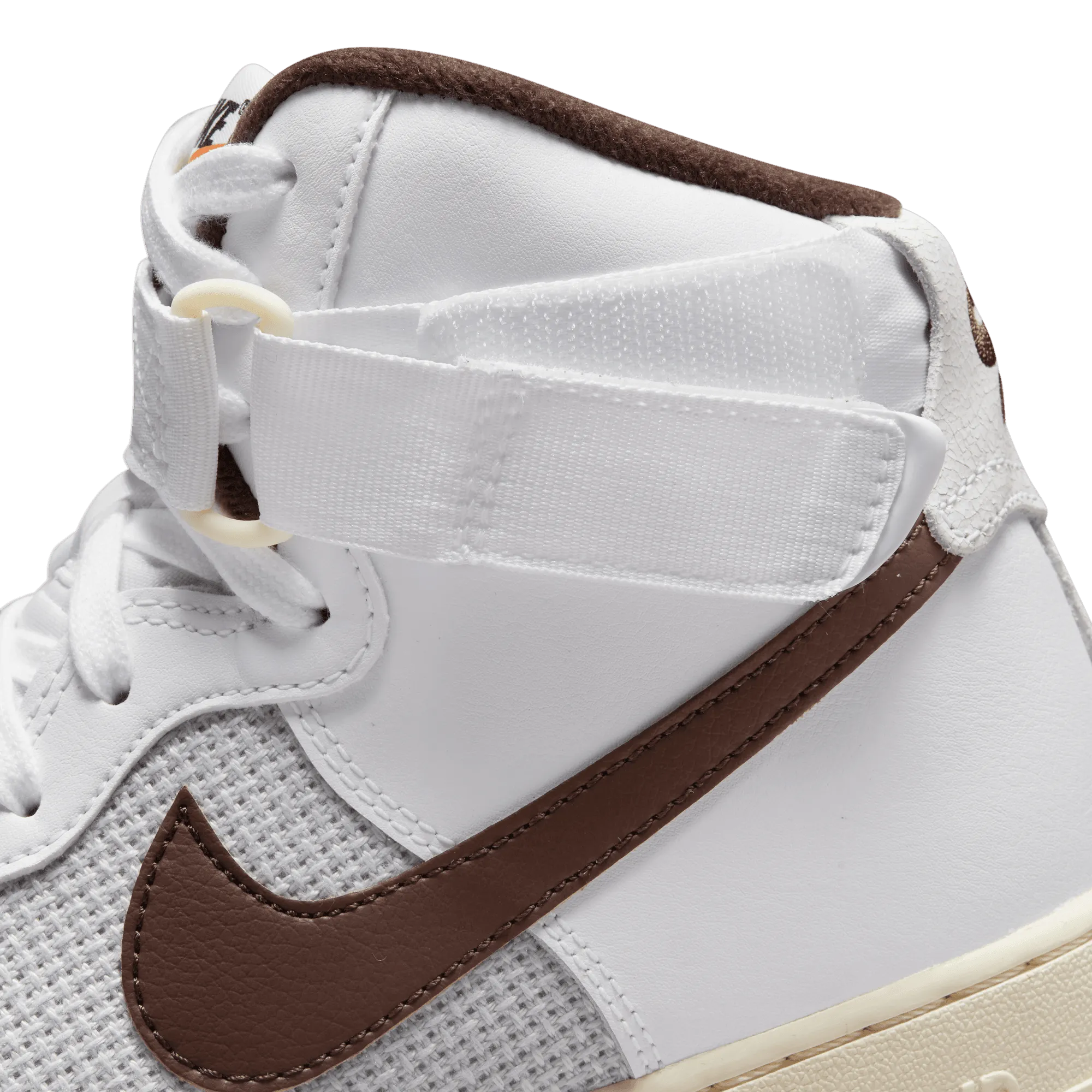 NIKE AIR FORCE 1 HIGH '07 "CHOCOLATE-COCONUT"
