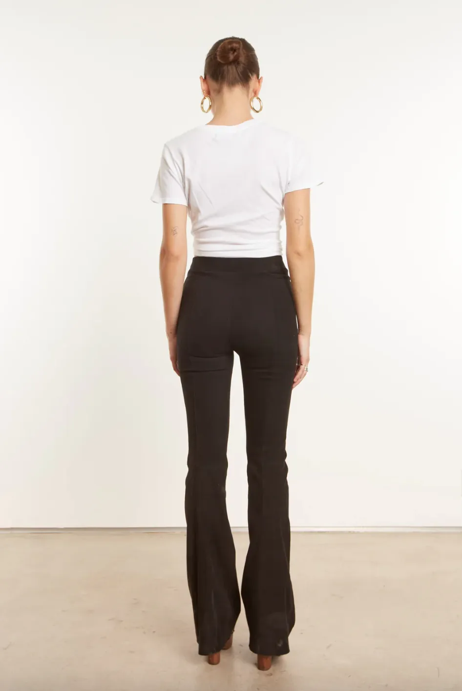 Patch Pocket Suede Super Flare | Black