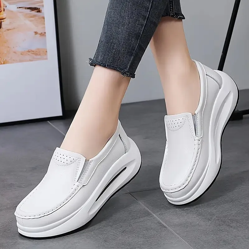 Slip-on loafer-comfortabele platformschoenen met een dikke hiel