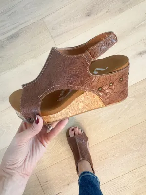 Very G Emily Sandals in Tan