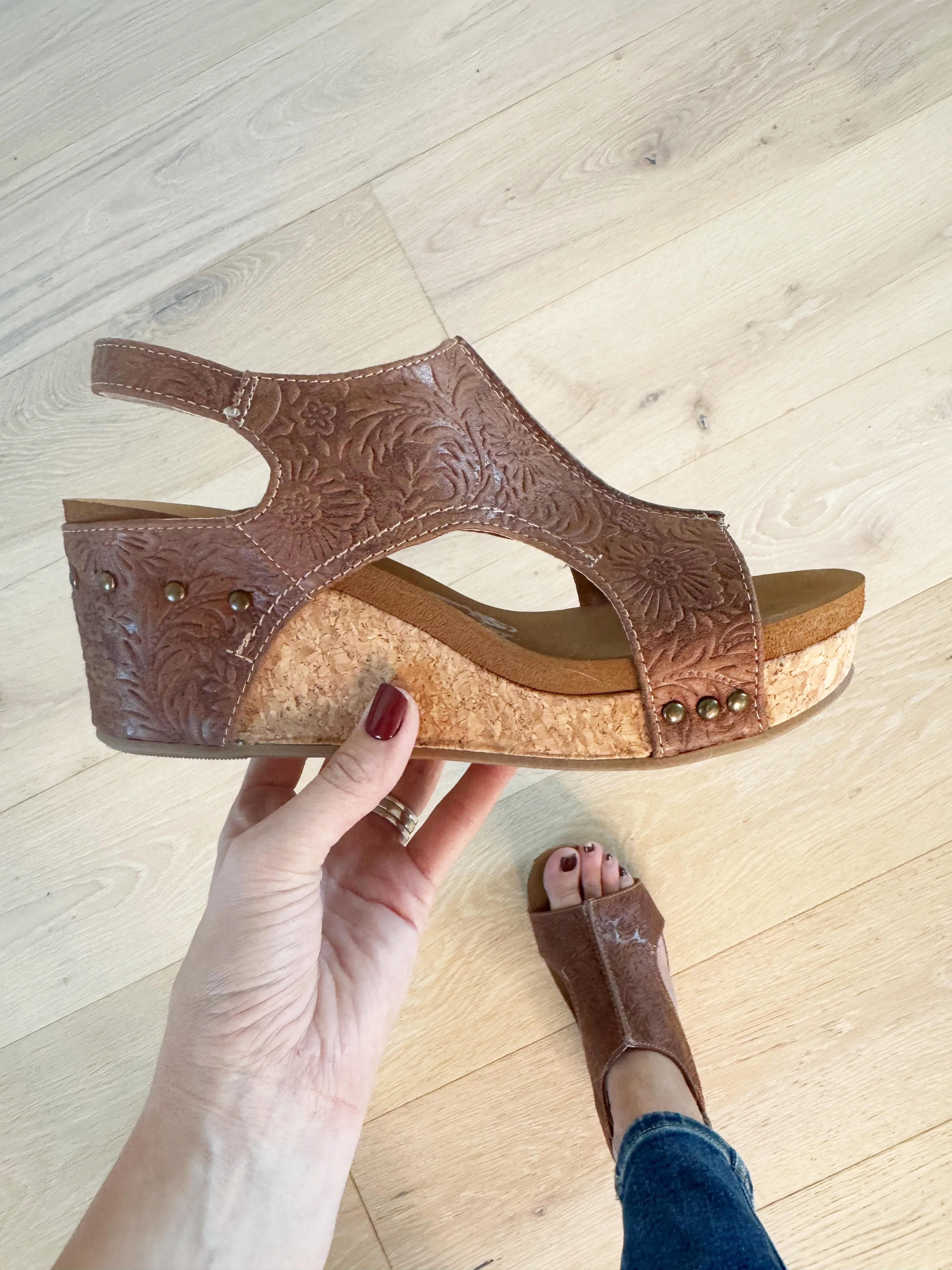 Very G Emily Sandals in Tan